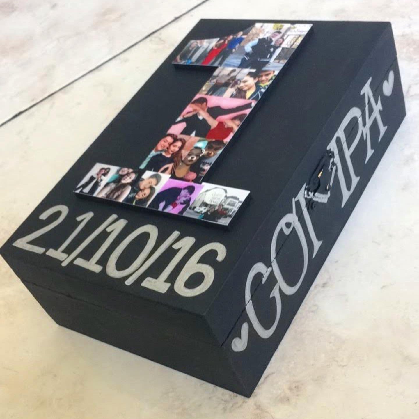 Caja de los Recuerdos con 30 fotos impresas
