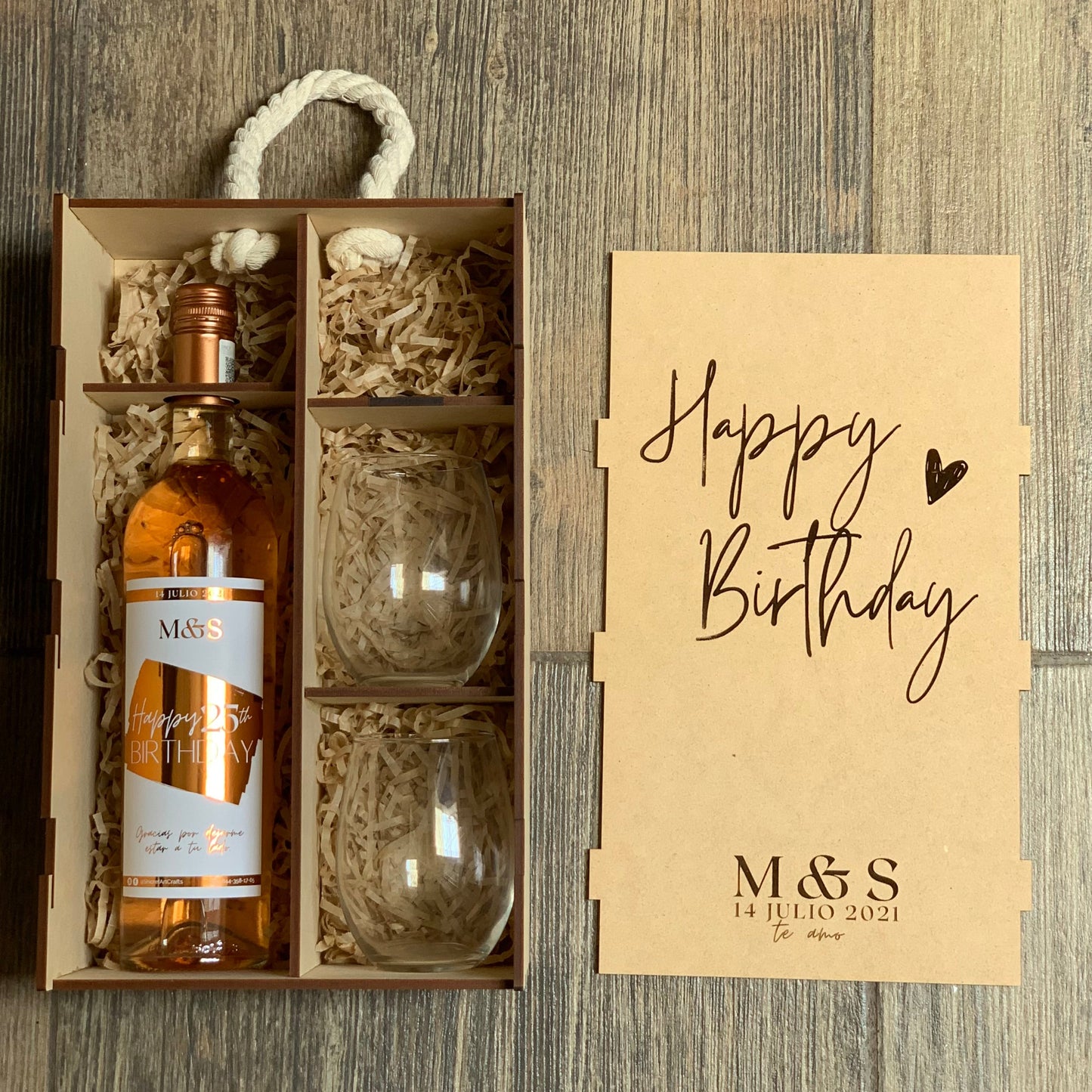 Caja de Vino con 2 Copas sin Tallo